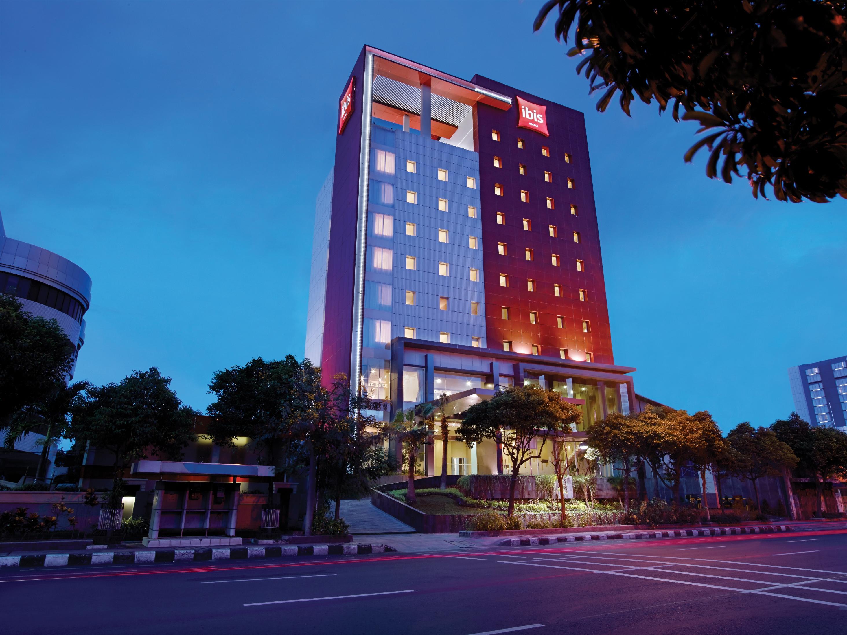Ibis Surabaya City Center Экстерьер фото