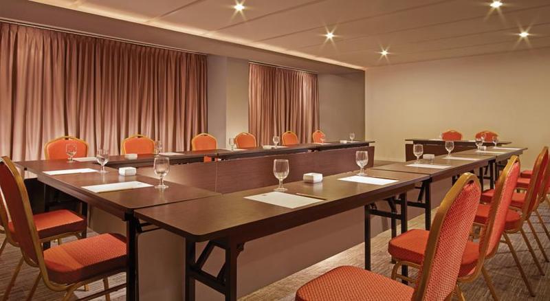 Ibis Surabaya City Center Экстерьер фото