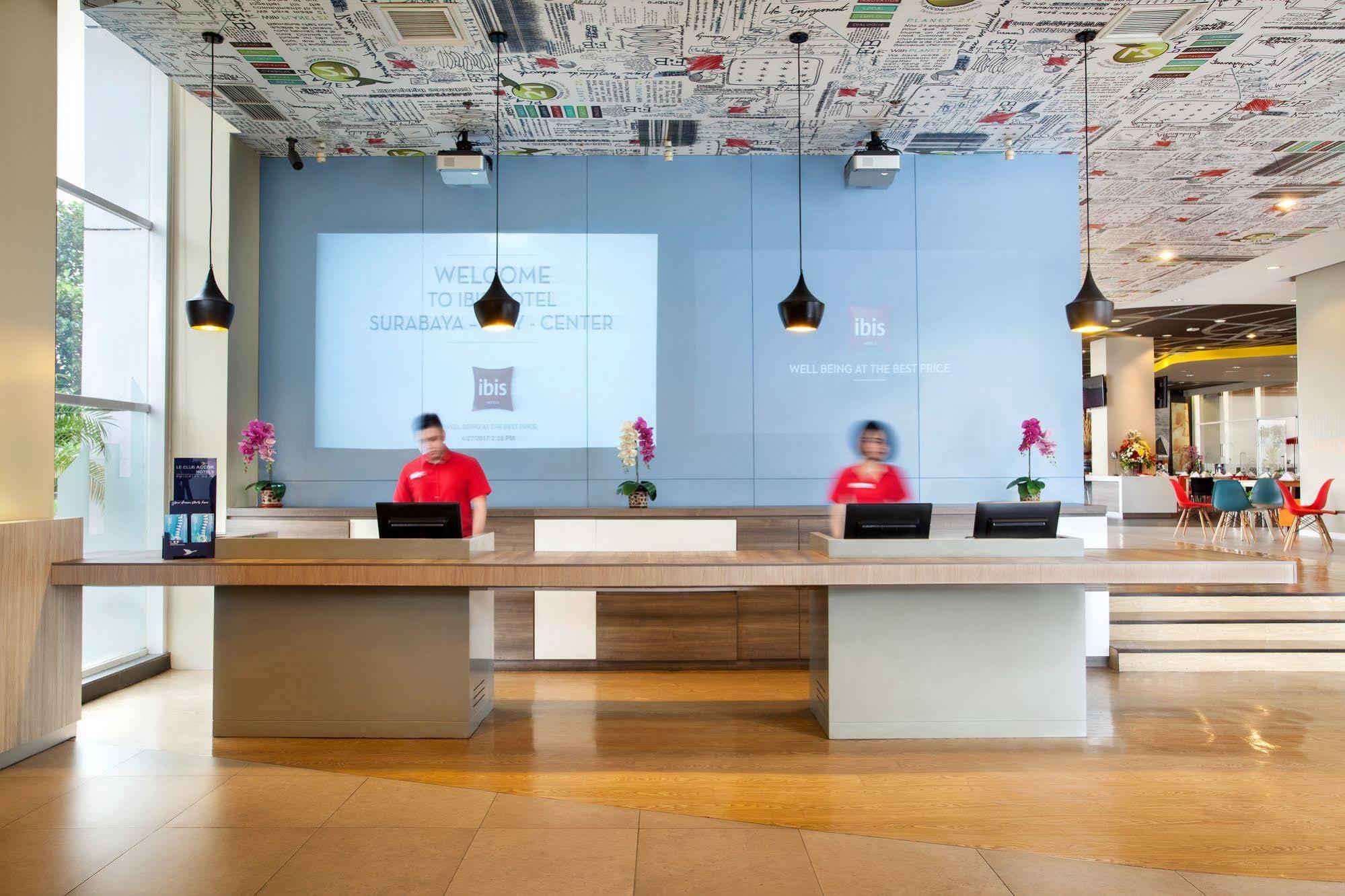 Ibis Surabaya City Center Экстерьер фото